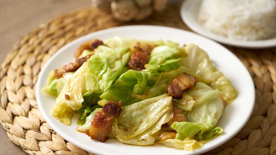 FRIED CABBAGE WITH FISH SAUCE
